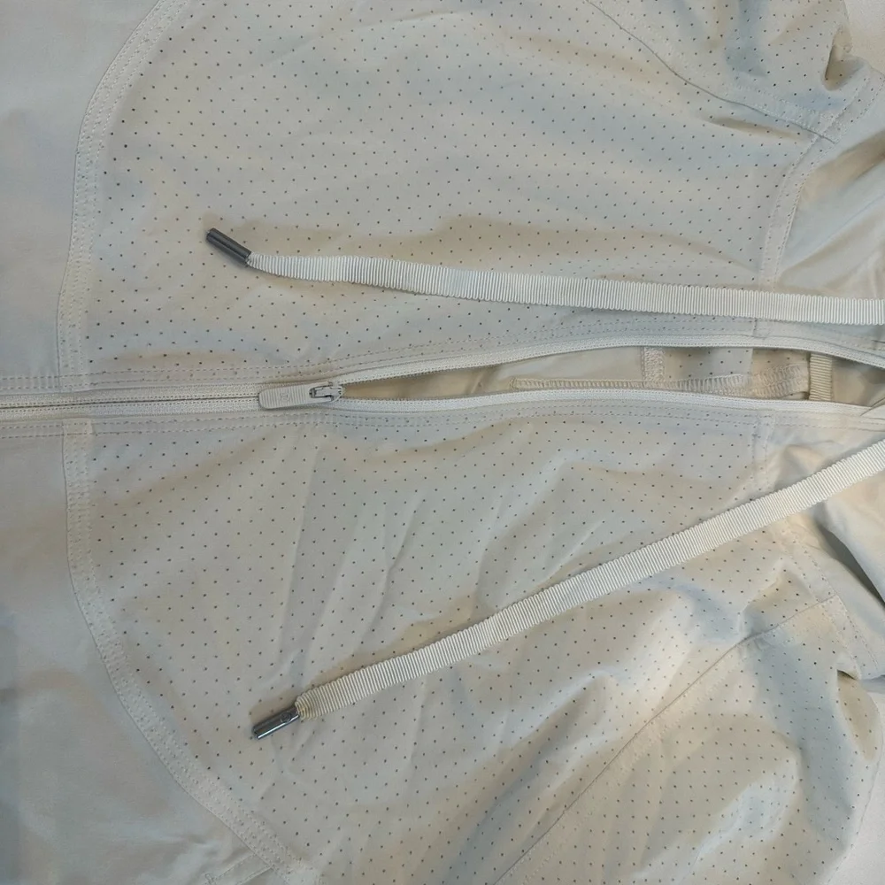 Lululemon jacket - Picture 4 of 5
